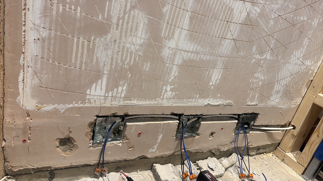 Electrical wiring in unfinished wall
